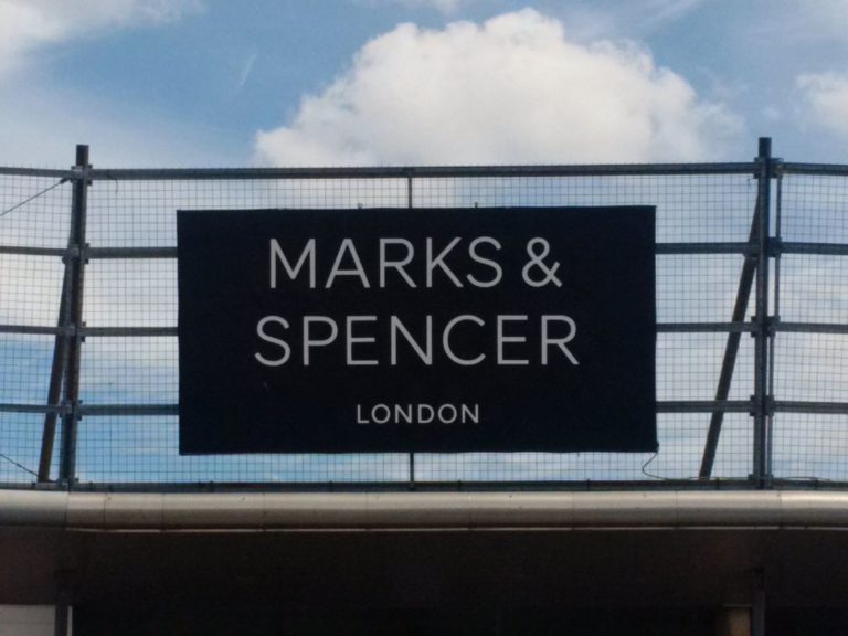 Kaseton reklamowy Marks and Spencer