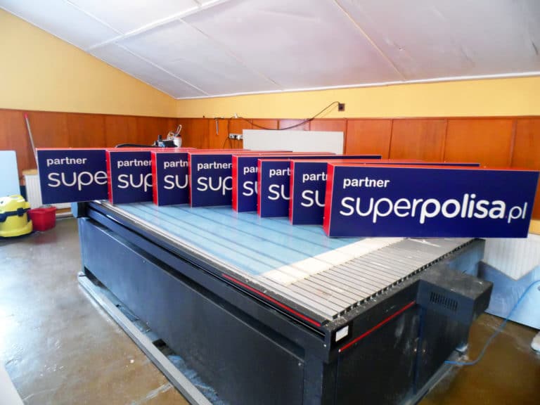 kasetony swietlne Warszawa Superpolisa