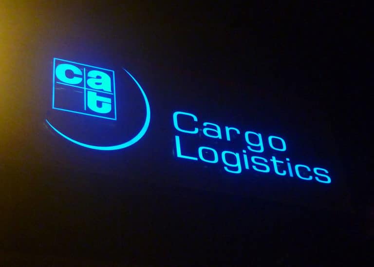 podswietlane logo cargo warszawa