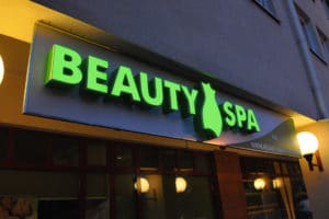 szyldy podswietlane beauty and spa